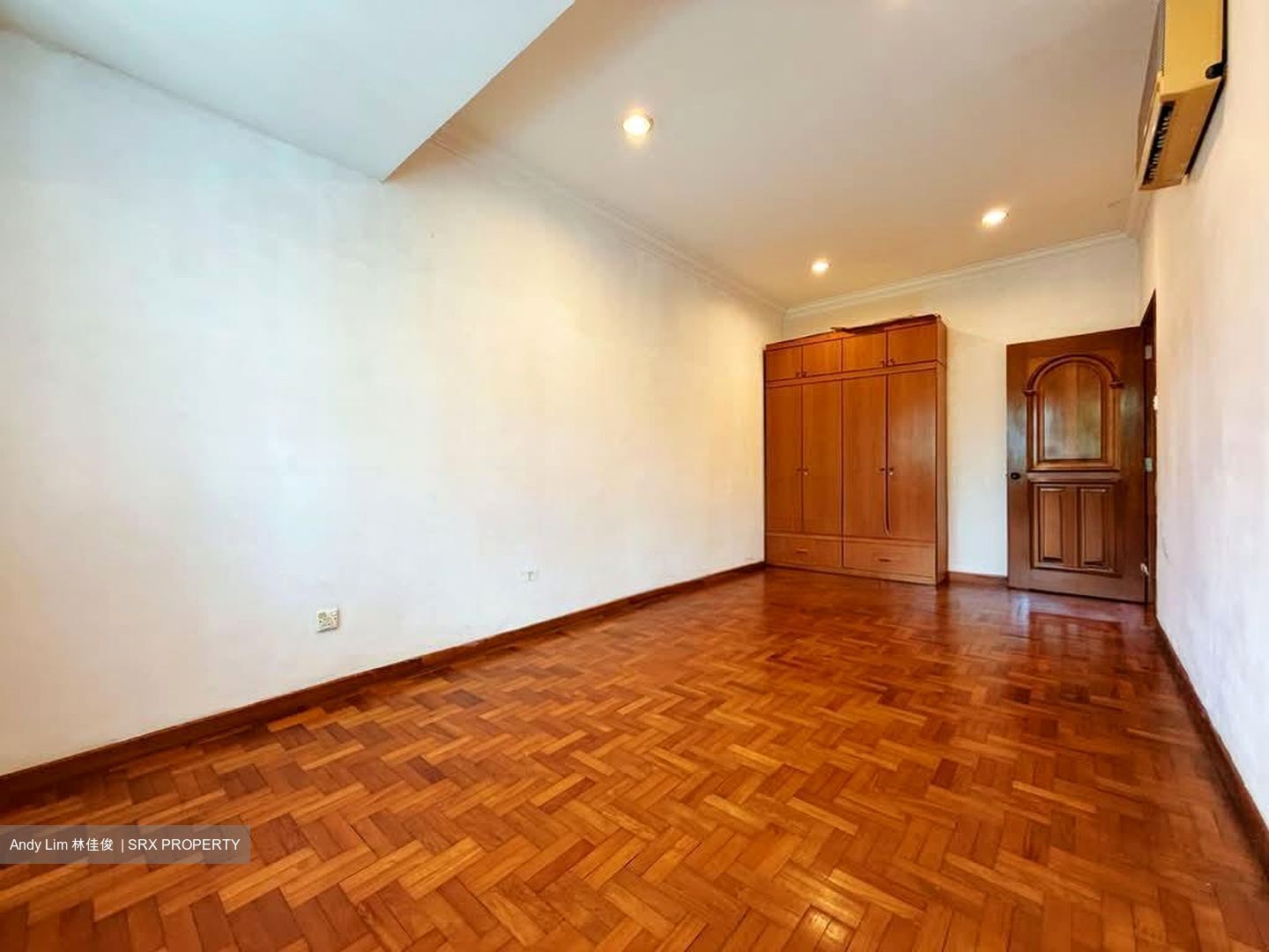 East Coast Road (D15), Terrace #556924051